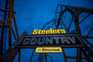Heather Schor Photography -Kennywood steeler country -210602- Bites n Pints5R1A0189-2