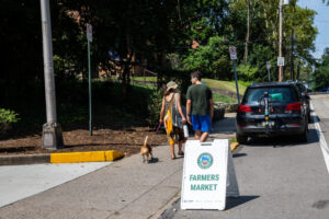 11- Squirrel Hill Farmer's Market - Heather Schor Photography -5R1A8627_