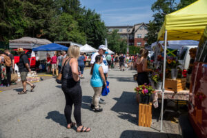 24- Squirrel Hill Farmer's Market - Heather Schor Photography -5R1A8658_