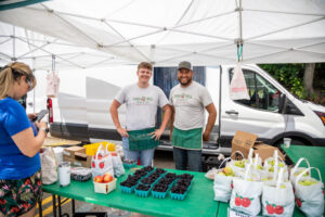 38- Squirrel Hill Farmer's Market - Heather Schor Photography -5R1A8717_