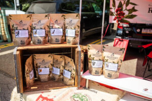 41- Squirrel Hill Farmer's Market - Heather Schor Photography -5R1A8720_