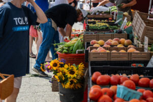 46- Squirrel Hill Farmer's Market - Heather Schor Photography -5R1A8735_