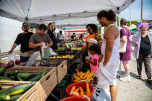 51- Squirrel Hill Farmer's Market - Heather Schor Photography -5R1A8749_