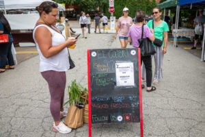 88- Squirrel Hill Farmer's Market - Heather Schor Photography -5R1A8843_