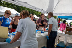 93- Squirrel Hill Farmer's Market - Heather Schor Photography -5R1A8853_