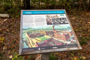 54- Pittsburgh Bike Trail - Three Rivers Heritage Trail - Heather Schor photography - Pittsburgh Bike Trail - River Ave - Oct 2023-5R1A5157-2