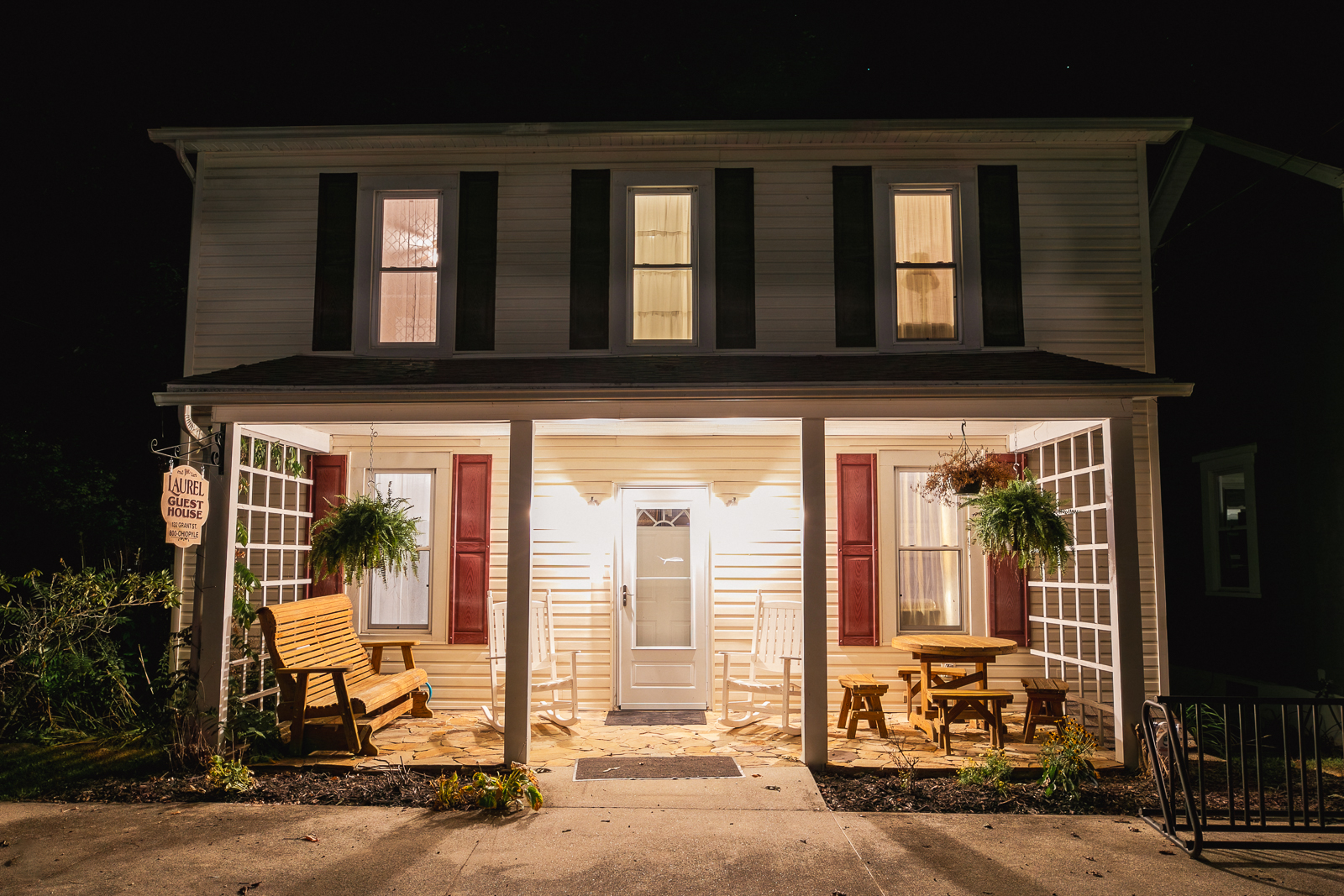 Pittsburgh Real Estate Photographer Heather Schor - sample of night photo of an exterior of a home and rental